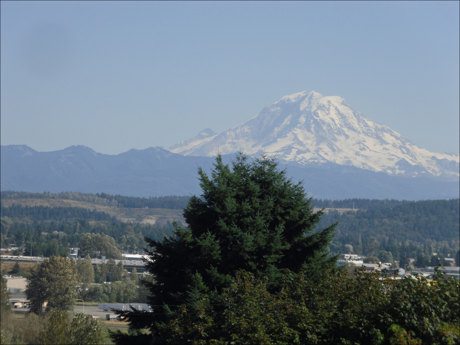 Mount Ranier taken from near the Lloyds home